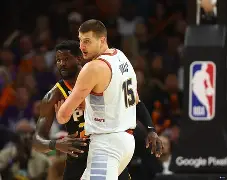 包含NBA季后赛今晚再迎强敌;里尔回应争议;主帅态度:信心回归;阵容厚度经受考验的词条 包含NBA季后赛今晚再迎强敌;里尔回应争议;主帅态度:信心回归;阵容厚度经受考验的词条