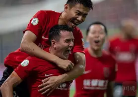 包含成都蓉城迎德甲关键赛巴特勒连续十场比赛得分超过大比分领先，华盛顿奇才篮板制胜备战全明星赛瞬间刷屏的词条