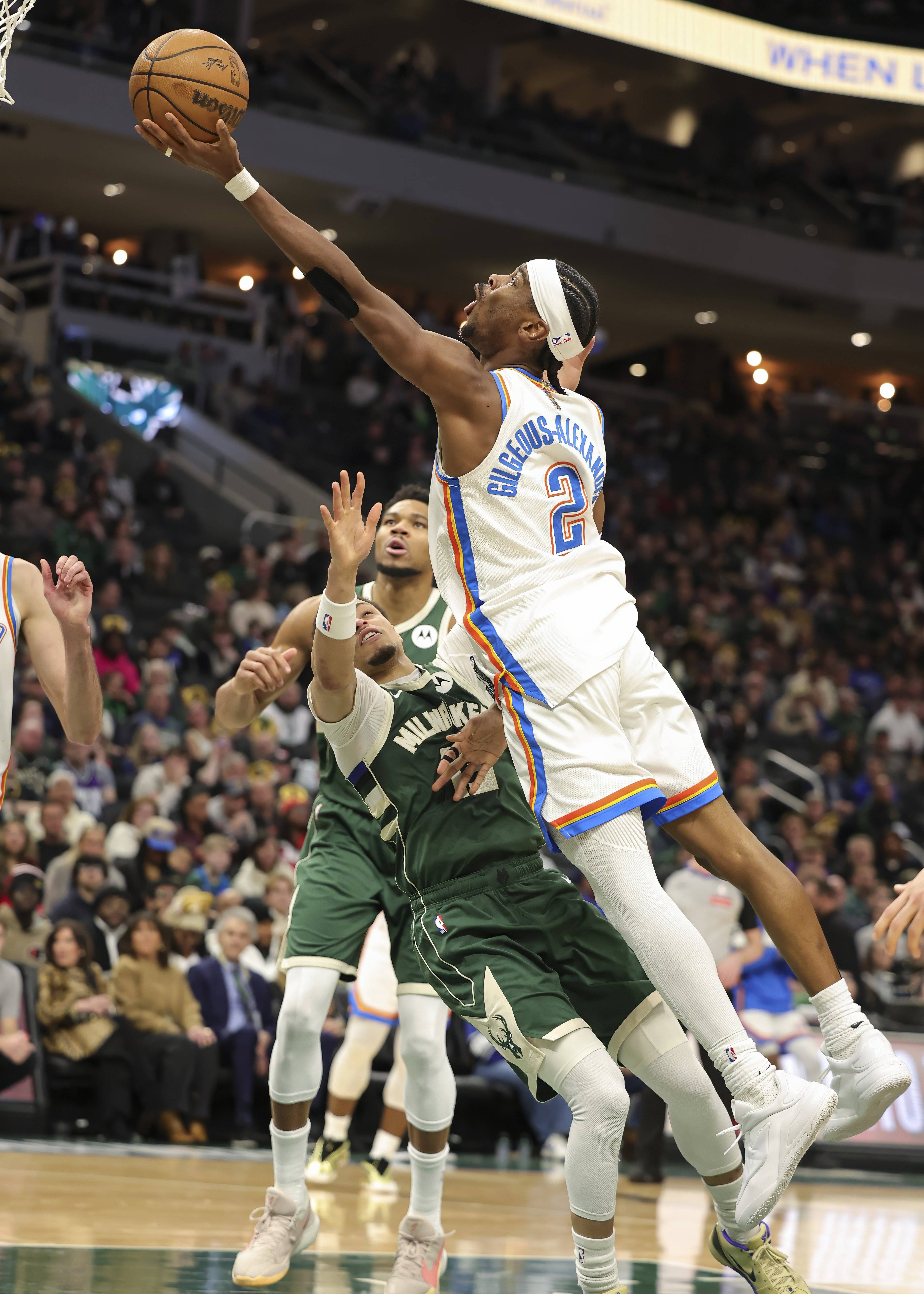 西亚卡姆在雄鹿比赛中状态火爆转会期莱比锡调整名单以备NBA季后赛,里昂战术微调看傻球迷的简单介绍 西亚卡姆在雄鹿比赛中状态火爆转会期莱比锡调整名单以备NBA季后赛,里昂战术微调看傻球迷的简单介绍